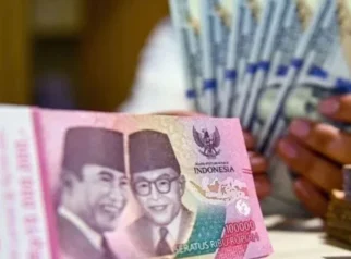 Rupiah Menguat Tipis ke Rp18.065, Tapi Ancaman Pelemahan Masih Membayangi