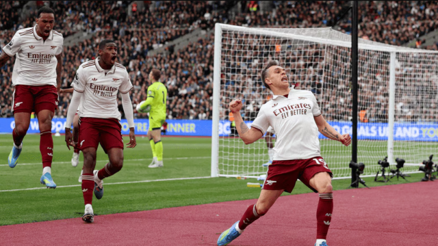 Sassuolo Jual Mahal, Besiktas Langsung Bajak Leandro Trossard dari Arsenal