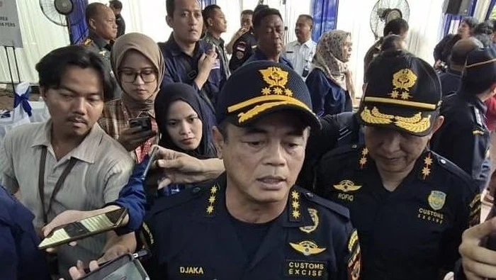 Skandal Rp21 Miliar: Dirjen Bea Cukai Djaka Budi Utama Terima Suap dari Bos Blueray Cargo