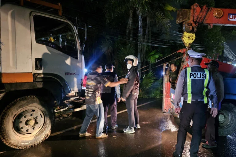 Tabrakan Beruntun Sibolangit: Truk Rem Blong Tewaskan 4 Orang, 8 Luka-Luka