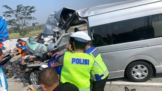 Tiga Tewas dalam Kecelakaan Maut di Tol Pandaan-Malang, Polisi Selidiki Human Error