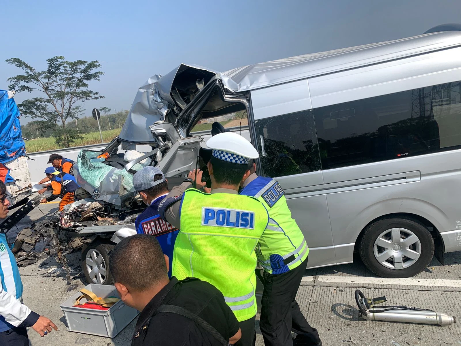 Tiga Tewas dalam Kecelakaan Maut di Tol Pandaan-Malang, Polisi Selidiki Human Error