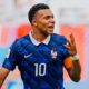Top Skorer Piala Dunia 2026: Mbappe Menjauh dari Messi Usai Cetak Brace ke Gawang Inggris