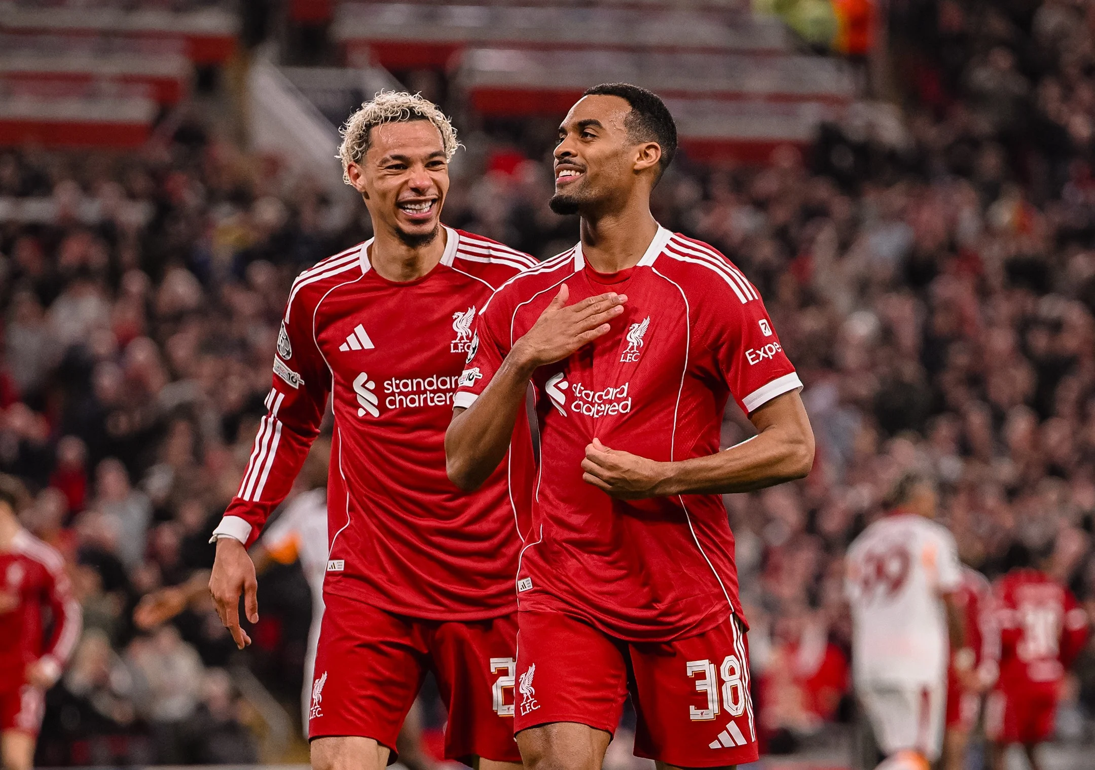 Transfer Gila-Gilaan di Liga Champions UEFA: Rekor Morgan Rogers dan Elliot Anderson Guncang Panggung Eropa