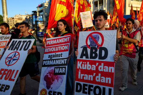 Turki Tangkap Lebih dari 100 Demonstran Anti-NATO Jelang KTT di Ankara: Gelombang Protes dan Ketegangan Politik