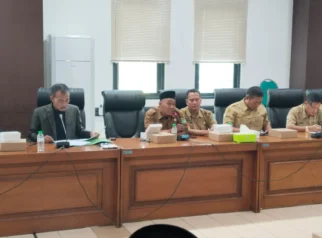 Warga Kelurahan Dermo Datangi DPRD: Tolak Gereja Ilegal di Lingkungan Sukalipura