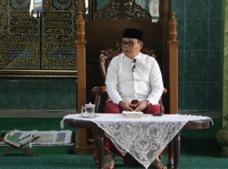 Ketua Umum Gema Santri Nusa, Ustaz KH Akhmad Khambali