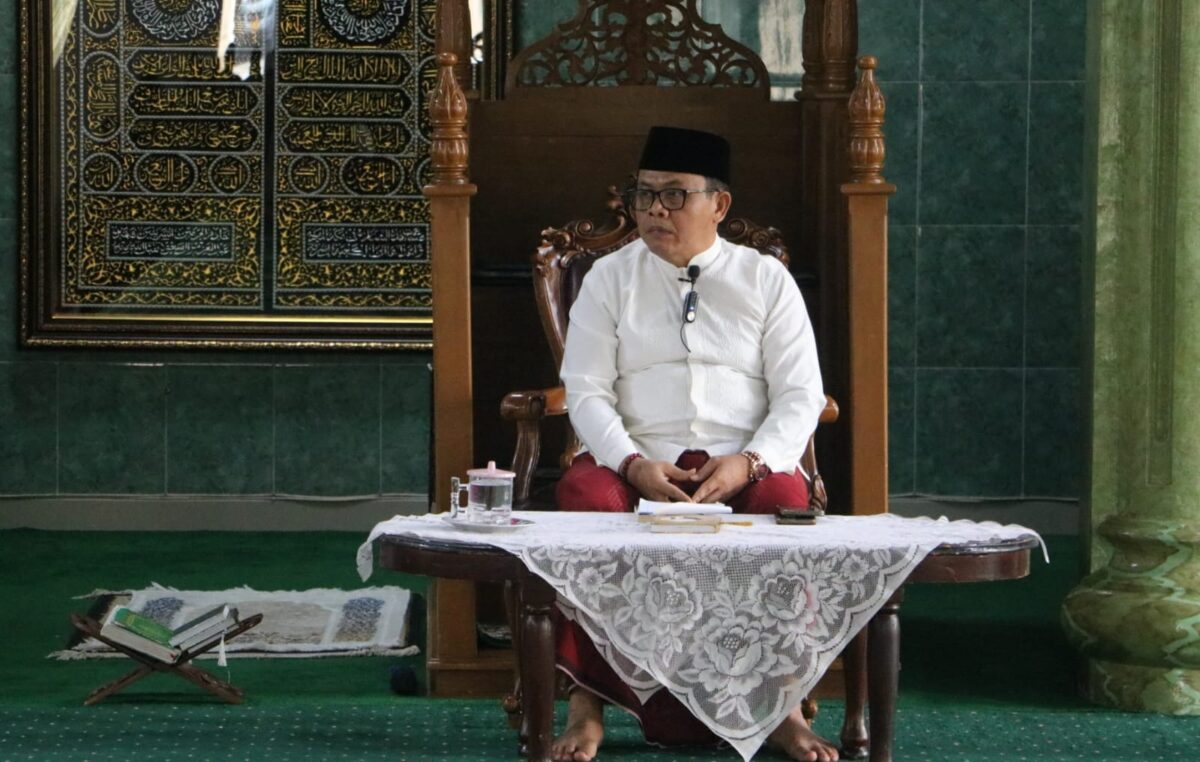 Ketua Umum Gema Santri Nusa, Ustaz KH Akhmad Khambali