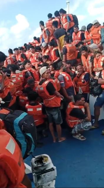 Basarnas Evakuasi 218 Penumpang KM Sentosa, 4 Meninggal Dunia