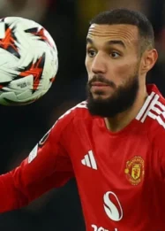 Bek Manchester United Noussair Mazraoui Beri Komentar Positif pada Performa Youri Tielemans dan Andrey Santos