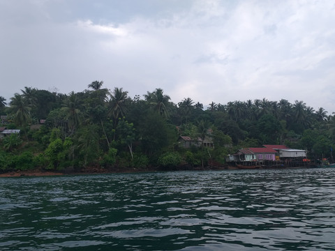 Budaya Baru Orang Laut Lingga dari Ngopi dan Belanja Online