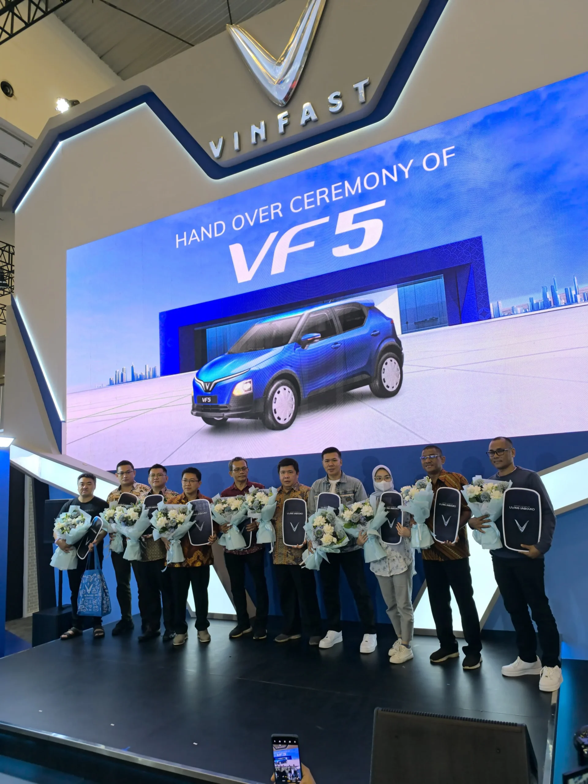 Cara VinFast Menjawab Kekhawatiran Konsumen Mobil Listrik dari Kalangan Mendang-Mending