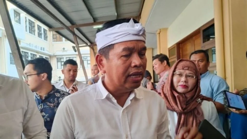 Dedi Mulyadi Komentari PHK Ratusan Karyawan di Pabrik Garmen PT Namnam Cimahi
