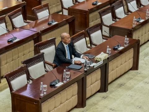 DPR Setujui Sarjito Jadi Kepala Pengawas Bursa Mineral dan Komoditas OJK