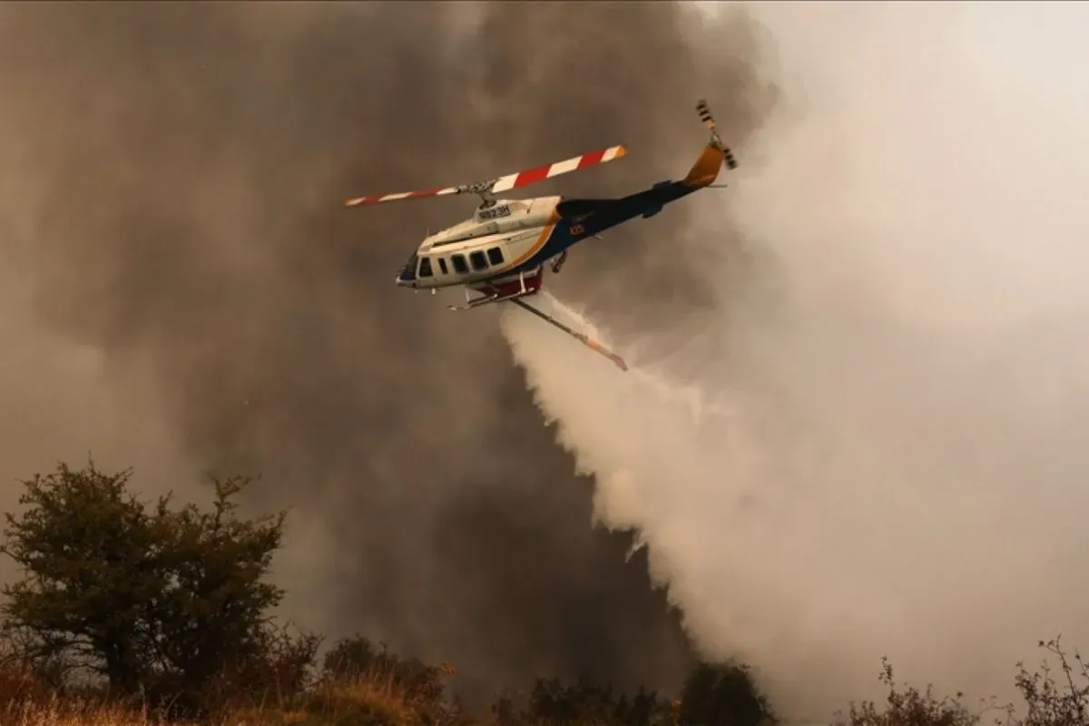 Dua Helikopter Pemadam Kebakaran Tabrakan di Yunani, Dua Orang Tewas