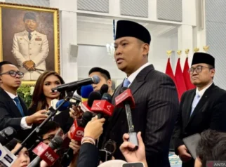 Ibu Korban Keracunan MBG di Karo Menuntut Penjelasan Kepala BGN Sudaryono