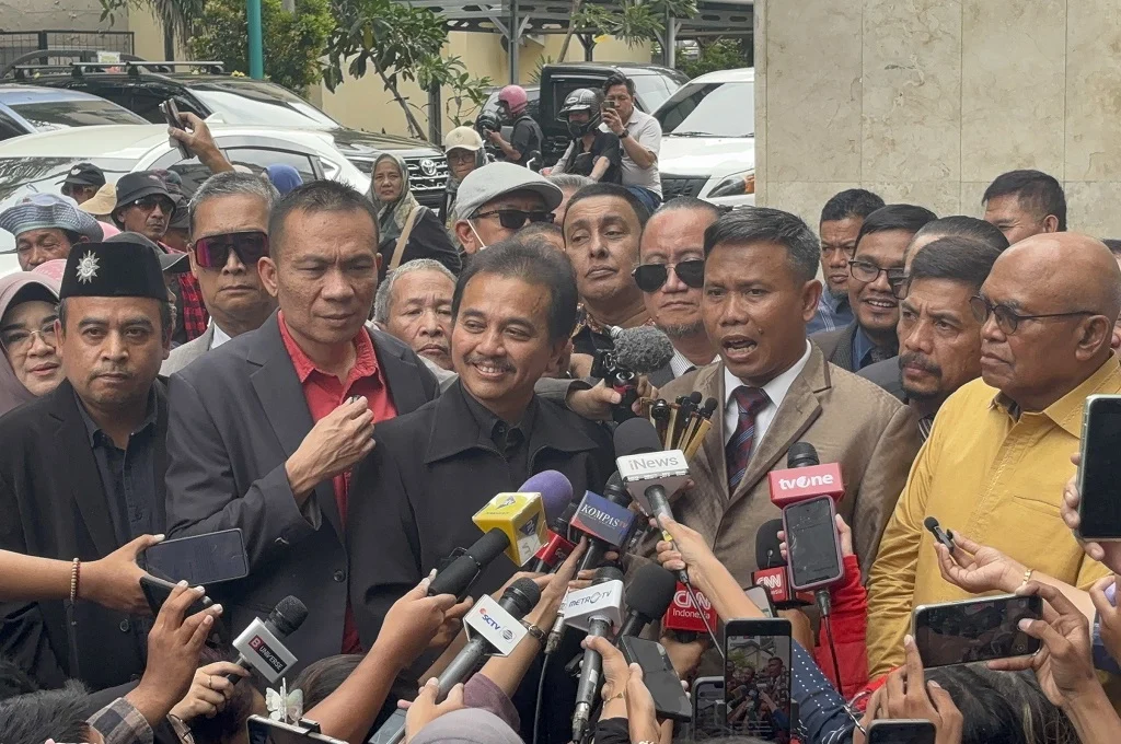 Imbas Roy Suryo Ajukan Praperadilan ke-4 Kasus Ijazah Jokowi, THMP Surati Ketua MA Agar Turun Tangan