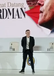 John Herdman Tak Gentar Hadapi Tekanan dengan Izinkan Anaknya Bermain di Liga Indonesia