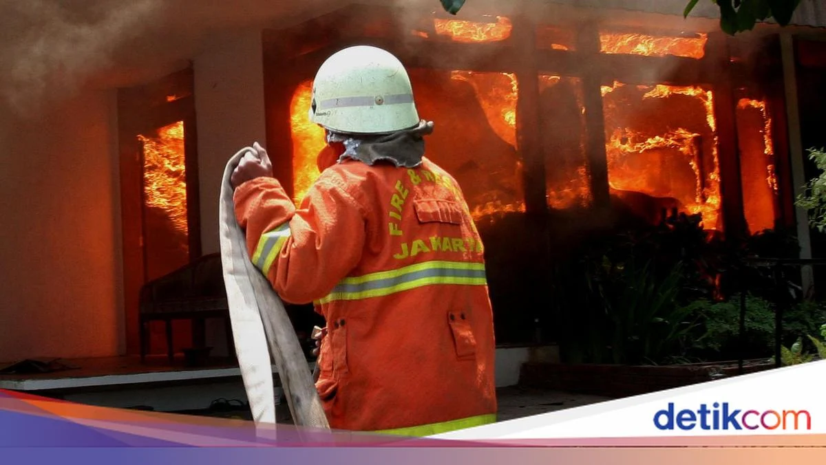 Korban Kebakaran Sade Harap Hunian Segera Dibangun, Alat Tenun-Dagangan Ludes