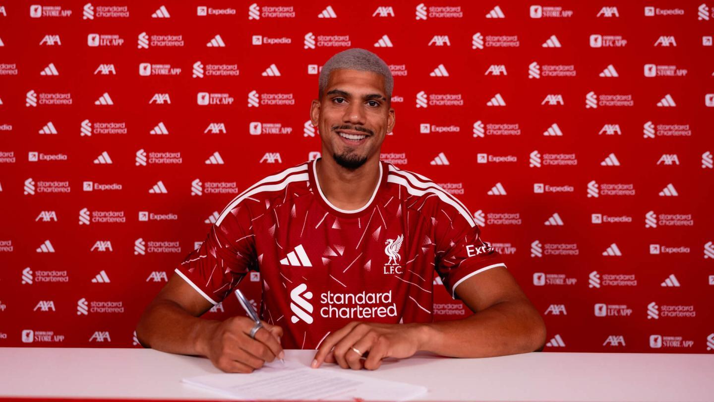 Liverpool Resmi Pinjam Ronald Araujo dari Barcelona, Ada Opsi Permanen Rp 1,1 Triliun