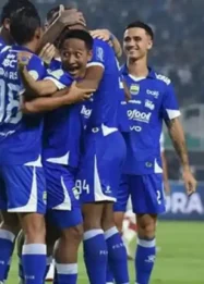 Luka Menalo dan Reaksi Igor Tolic Usai Cetak Gol untuk Persib Bandung