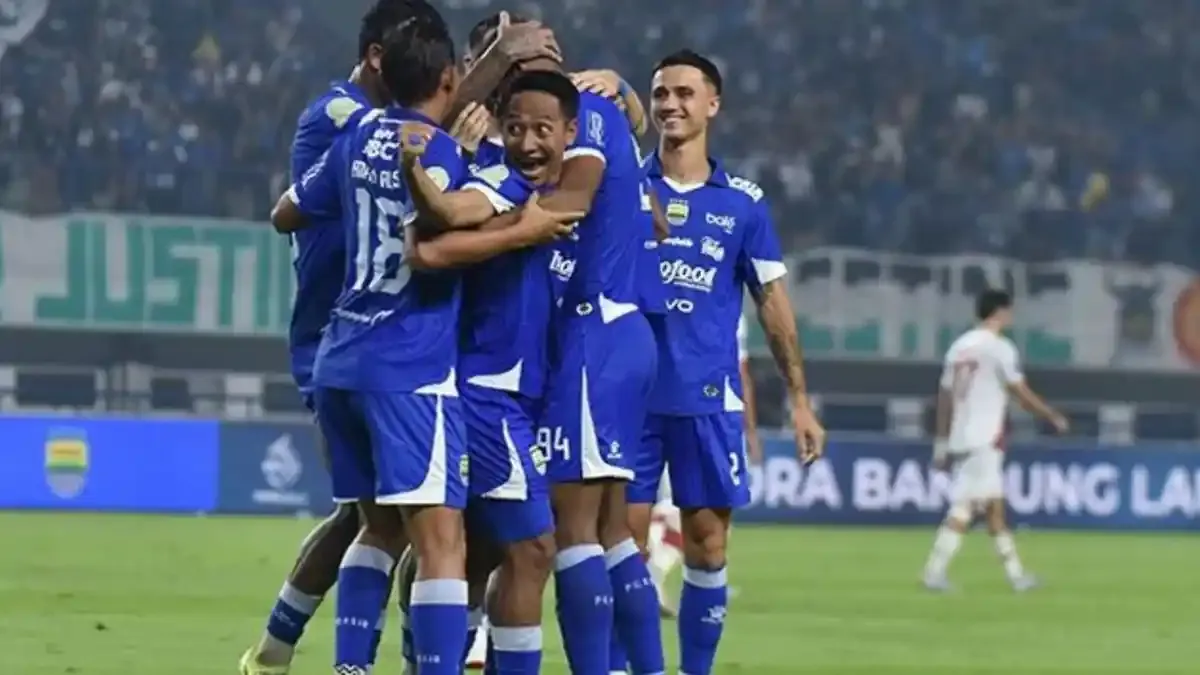 Luka Menalo dan Reaksi Igor Tolic Usai Cetak Gol untuk Persib Bandung