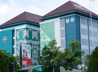 Mahasiswi UIN Saizu Purwokerto Terluka Saat Demonstrasi Flying Fox, Dievakuasi dari Ketinggian 15 Meter