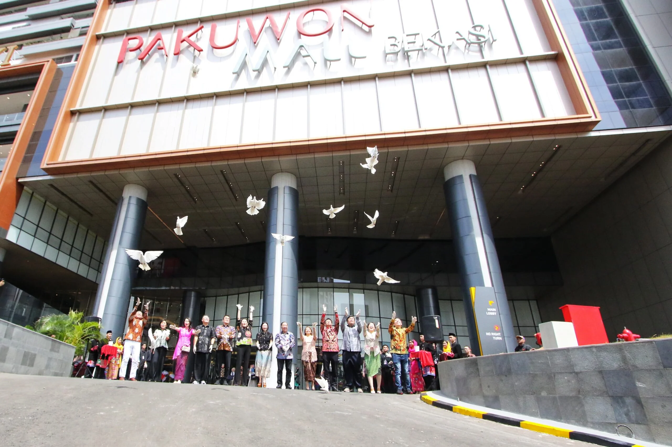 Manajemen Pakuwon Group Bongkar Pagar Besi Tinggi di Mal Kota Kasablanka dan Pakuwon Mall Bekasi Setelah Sorotan Publik