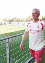 Mata Lebam Jose Mourinho Hebohkan Publik, Kena Jotos Pemain Madrid