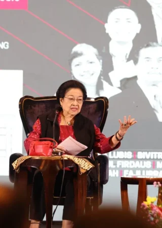 Megawati Kritik Menu MBG ke Prabowo: Usulkan Variasi Rendang untuk Cegah Monoton