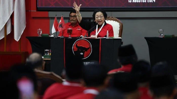 Megawati Lantik Pinka, Falah, dan Andi Pimpin Organisasi Sayap PDIP dengan Pesan Dekat Rakyat
