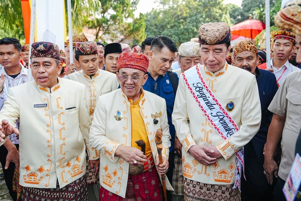 Mengapa Jokowi Mendapat Gelar Raja di NTT dan Baginda di Lampung? Ini Penjelasan dari PSI