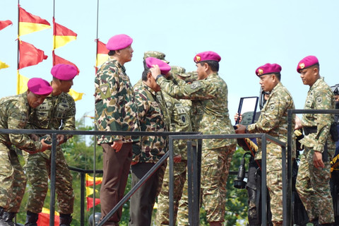 Menhan hingga Wakil Panglima TNI Dianugerahi Warga Kehormatan Korps Marinir