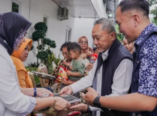 Menko Pangan Zulkifli Hasan Minta Maaf dan Targetkan Perbaikan Program MBG dalam 2 Bulan