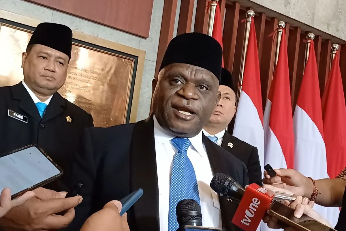 Menteri HAM Natalius Pigai Raih Rekor Dunia dan Siapkan Aturan Sertifikasi HAM untuk ASN dan Swasta