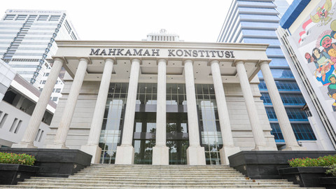 MK Hapus Ancaman Pidana di KUHP Baru Terkait Penggunaan Lambang Negara