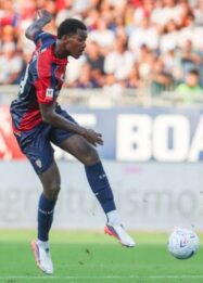 Nyaris Tenggelam di Kolam Renang, Striker Muda Cagliari Sempat Koma