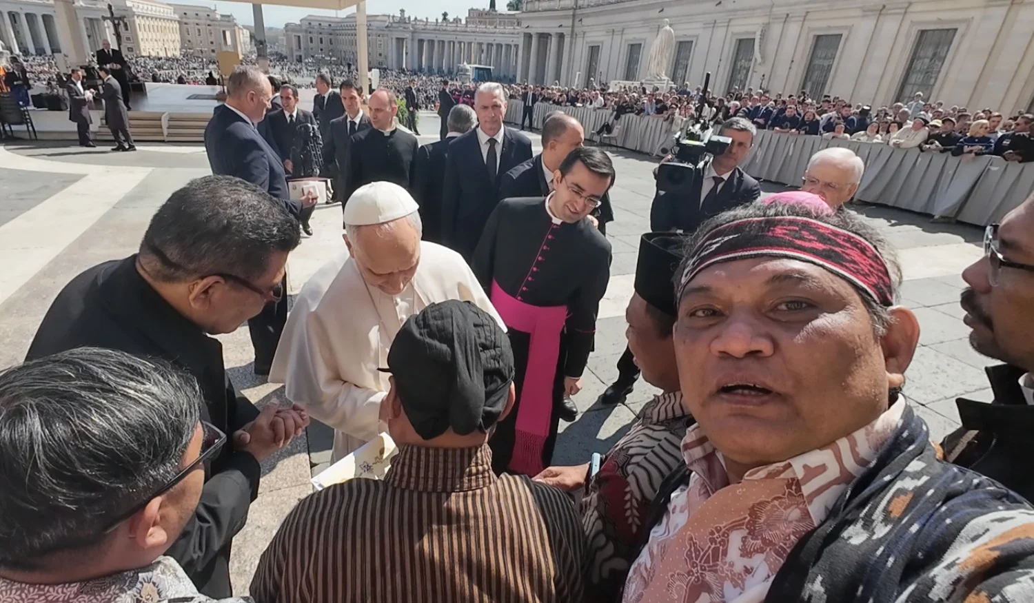 Patung Yusuf Arimatea Karya Perajin Jogja Diterima Paus Leo XIV, Bawa Mukjizat dan Berkah Tak Terduga