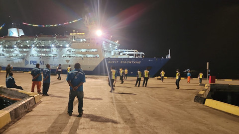 Pelabuhan Maumere Tetap Layani Kapal Ro-Ro dan Penumpang Pascagempa NTT