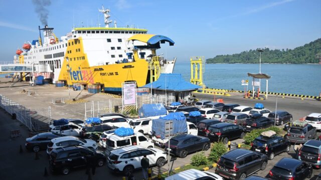 Pelabuhan Merak Berlakukan Sterilisasi, Pengunjung Wajib Masuk Satu Pintu