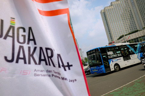 Pemprov DKI Targetkan 10 Ribu Bus Listrik Beroperasi pada 2030