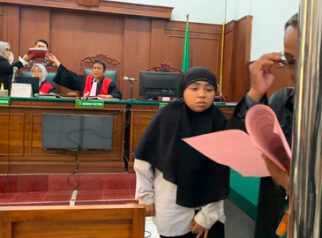 Peroboh Rumdin Bea Cukai Surabaya Dituntut 1 Tahun Bui, Negara Rugi Rp 537 Juta