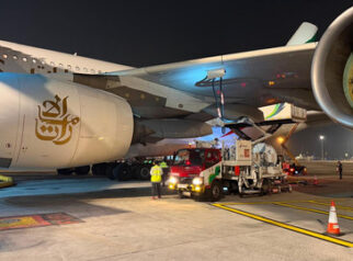 Pesawat Jumbo A380 Emirates Mendarat di Soetta, Isi 92.901 Liter Avtur Pertamina