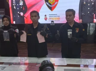 Polisi Tangkap Pria Gunakan Foto AI Menyamar Jadi Polisi di Bandung