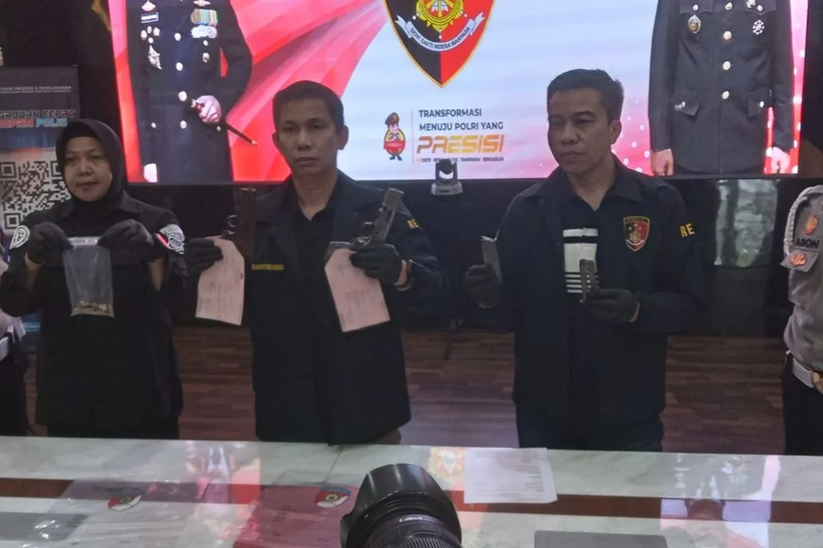Polisi Tangkap Pria Gunakan Foto AI Menyamar Jadi Polisi di Bandung