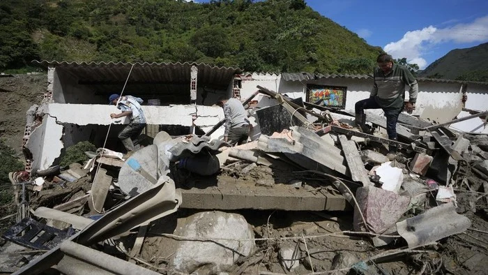 Presiden Kolombia Sebut 188 Orang Masih Hilang, 5.000 Rumah Rusak dan Tiga Rumah Sakit Runtuh Akibat Gempa M 7,4