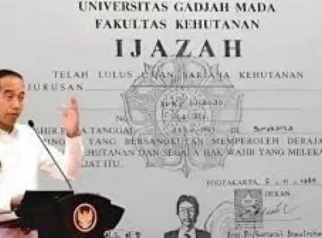 PTUN Tolak Keberatan UGM, Salinan Ijazah dan Transkrip Nilai Jokowi Tetap Terbuka