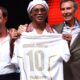 Ronaldinho Comeback Legenda Brasil Kembali ke Lapangan, Buru Gol Ke-300