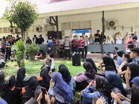 Siswa SMKN 1 Mempawah Hilir Gelar Demo Tuntut Dua Guru yang Viral di Media Sosial