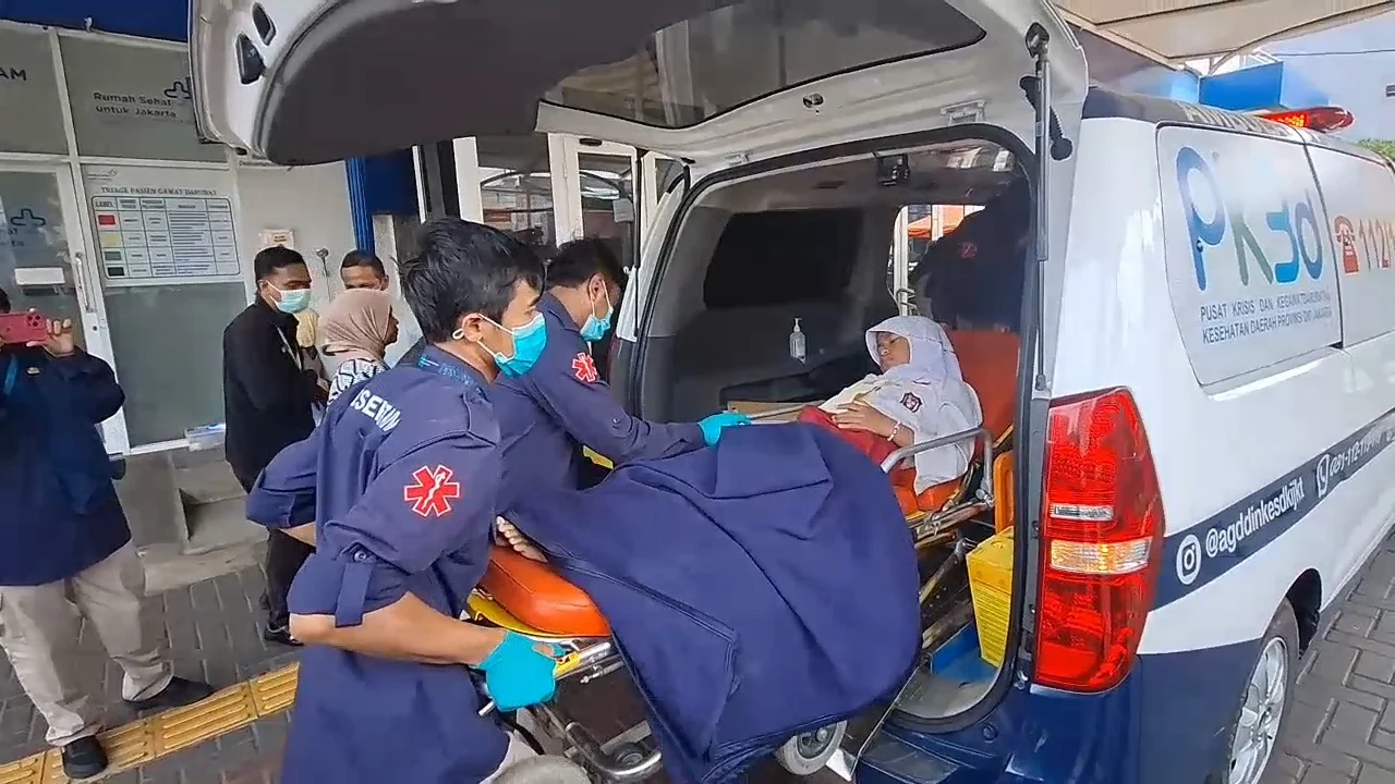 Sopir Jaklingko Tabrak Lansia 81 Tahun di Jakarta Barat, Korban Alami Patah Tulang dan Dirawat di Malaysia